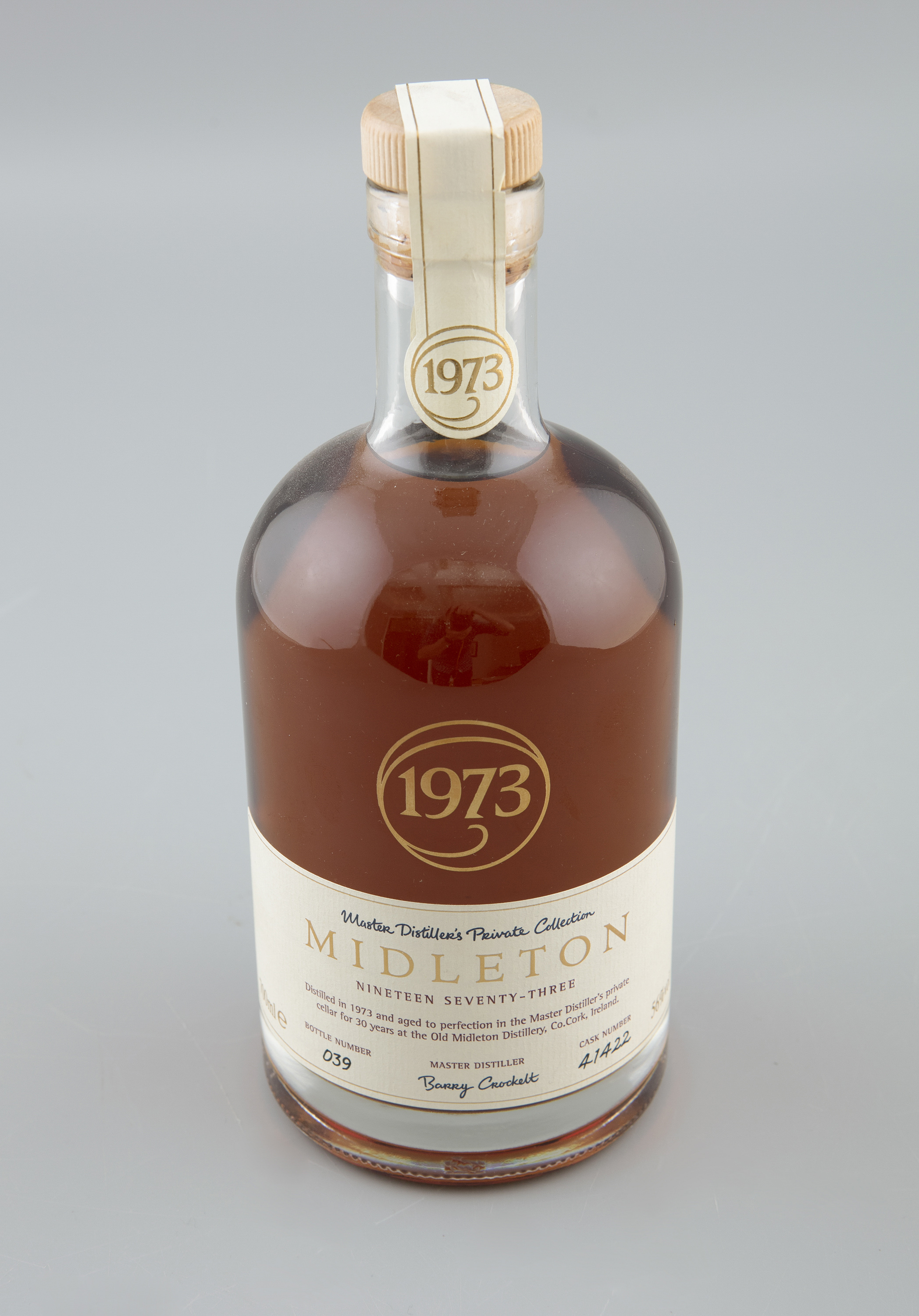 Midleton 25 Year Old Pure Pot Still Irish Whiskey 1 bottle in presentation case, bottle number 039 - Image 11 of 11