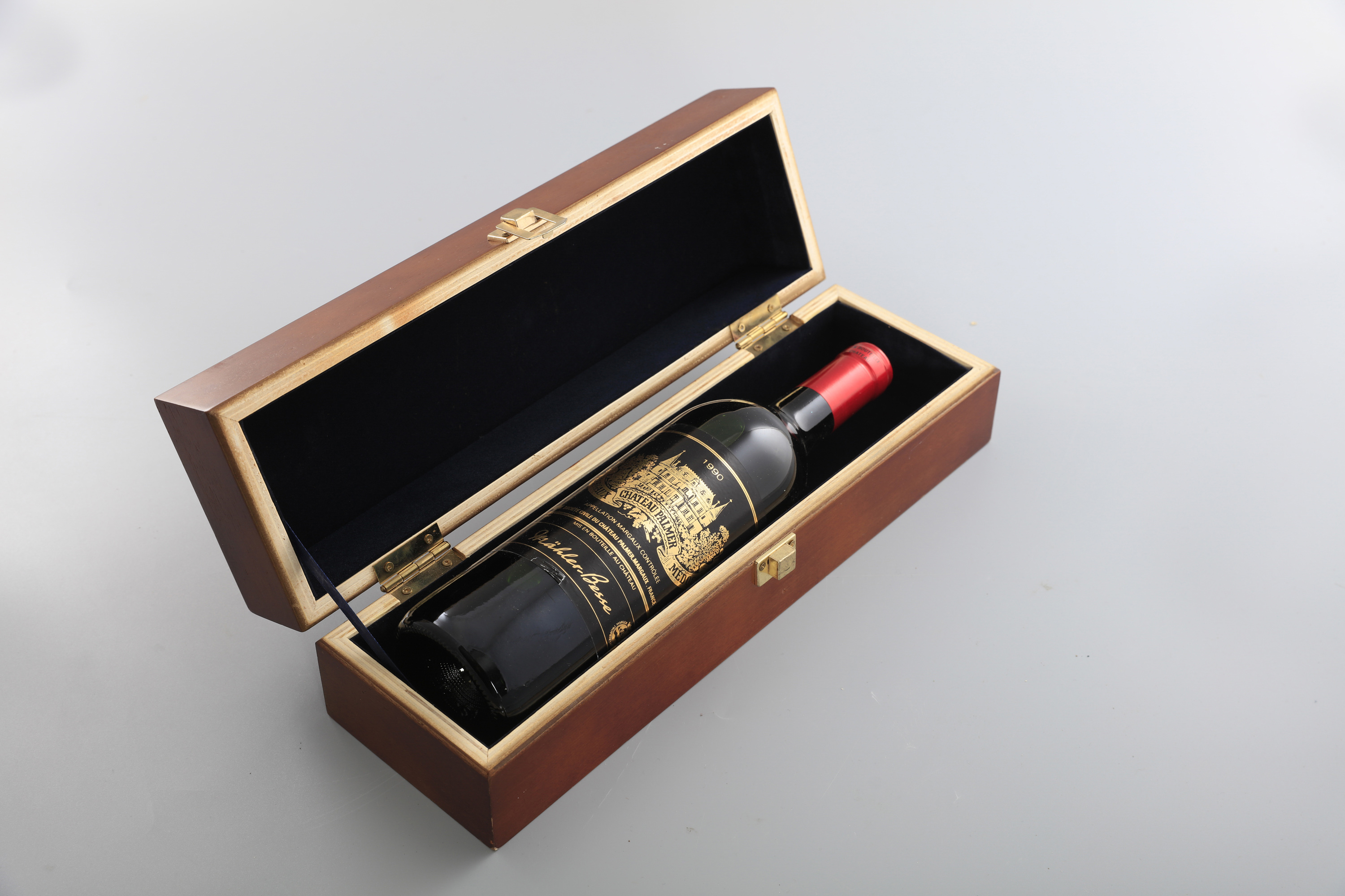 CHATEU PALMER 1990 1 bottle, in original wooden case