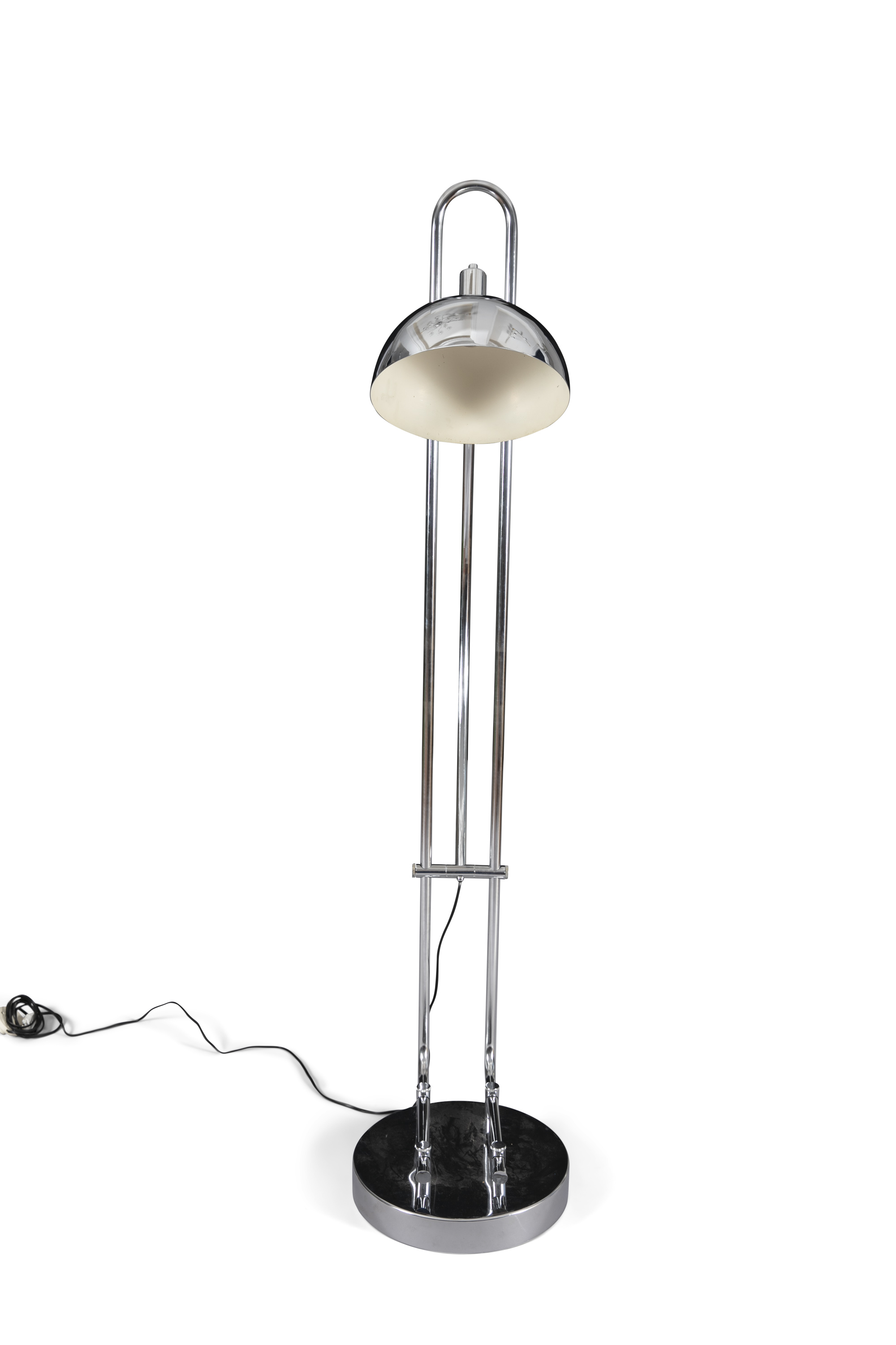 T-PONS A chrome T-Pons Arco floor lamp with adjustable tubular structure. c. 1970. 200 cm (high) - Image 4 of 7