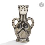 PABLO PICASSO (1881-1973) & MADOURA Vase deux anses hautes, le modèle créé en [1953] Vase tourné.
