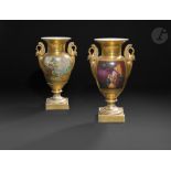 Paire de vases à décor de turqueries et de paysages, Paris, XIXe siècle, vers 1840 Porcelaines de