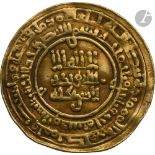 SAMANIDES. Règne de Nasr ibn Ahmad ou Nasr II (301-331 H / 914-43). Dinar d'or daté 331 H / 942,