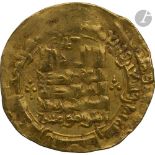 ABBASSIDES. Règne d'Al-Mustazhir (487-512 H / 1094-1118). Dinar d'or daté 498 H / 1104, et au nom du