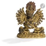 TIBET - XIXe siècle Statuette en bronze doré et traces de polychromie de Yamantaka féroce à trente-