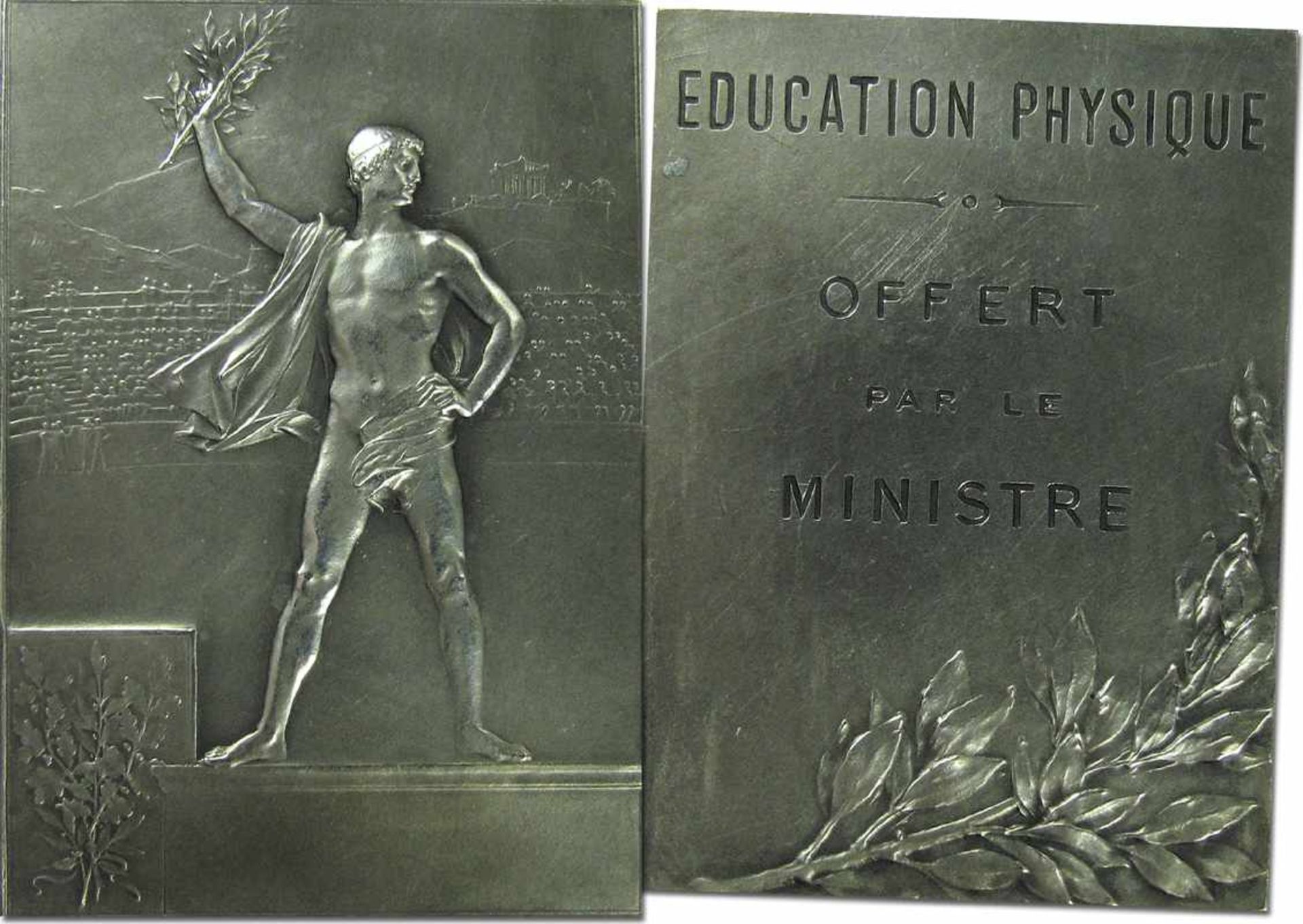 Winner's Medal: Olympic Games 1900. Silverd - „Education Physique. Offert par le Ministre“.