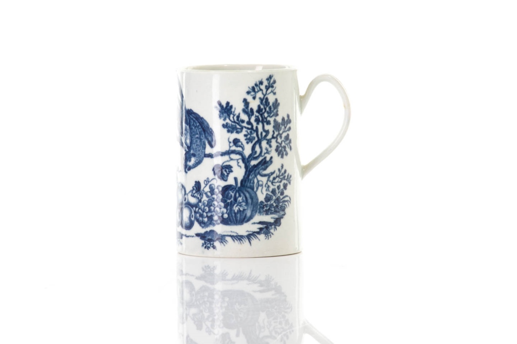 18TH C ENGLISH BLUE & WHITE PORCELAIN MUG - Image 2 of 4