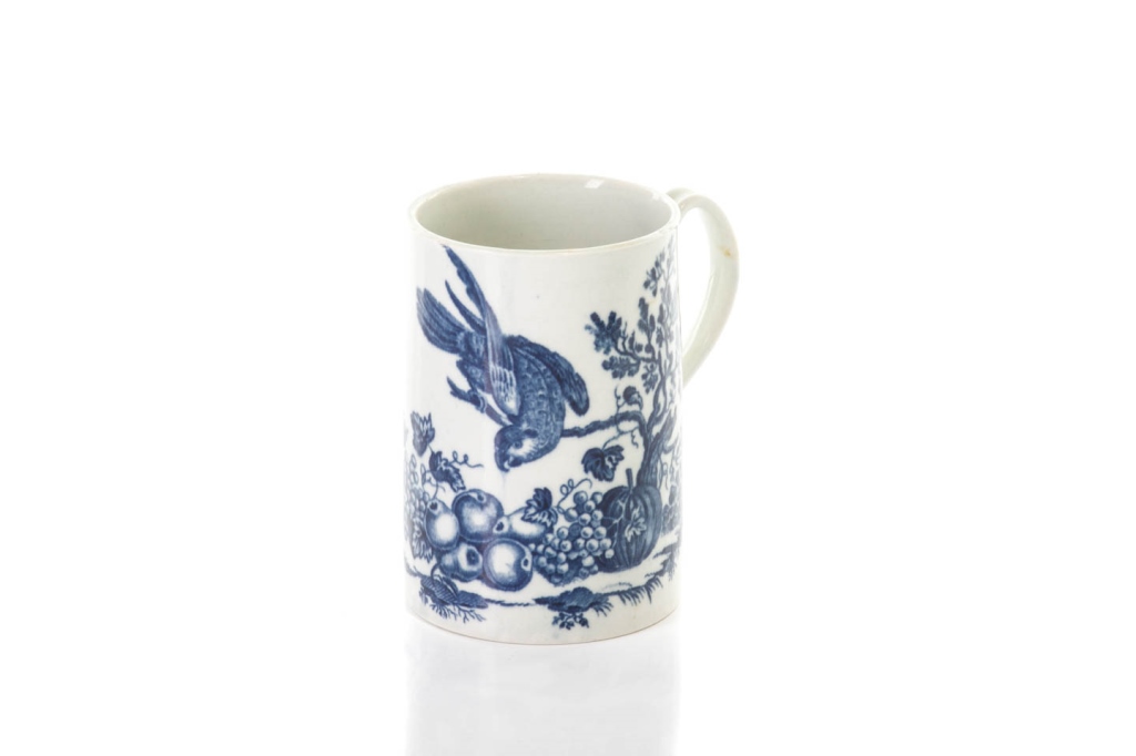 18TH C ENGLISH BLUE & WHITE PORCELAIN MUG - Image 3 of 4