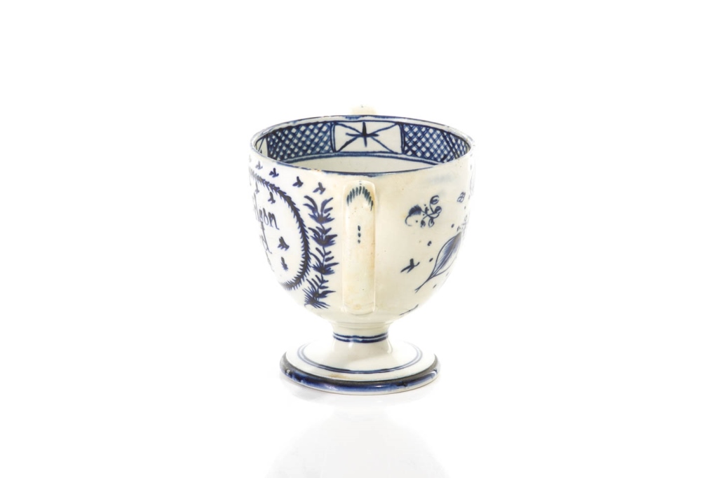 18TH C ENGLISH PEARLWARE TWO HANDLED LOVING CUP - Image 4 of 7