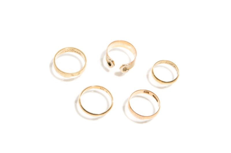 FIVE GOLD RINGS, 21g - Image 3 of 5