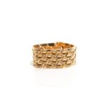 YELLOW GOLD PATTERNED LINK BRACELET, 56g