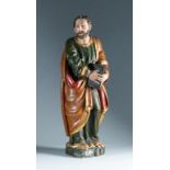 “San Mateo” Escultura en madera tallada, estucada y policromada. Escuela castellana, S. XVII