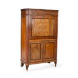 Secretaire “a abattant” estilo Luis XVI en madera de caoba. Francia, S. XIX