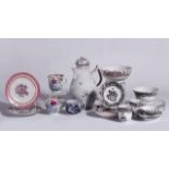 Pareja de tazas en porcelana china para la exportación, “familia rosa”, S. XVIII