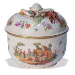 Sopera de porcelana esmaltada.Niderviller, Francia, 1774-1789.