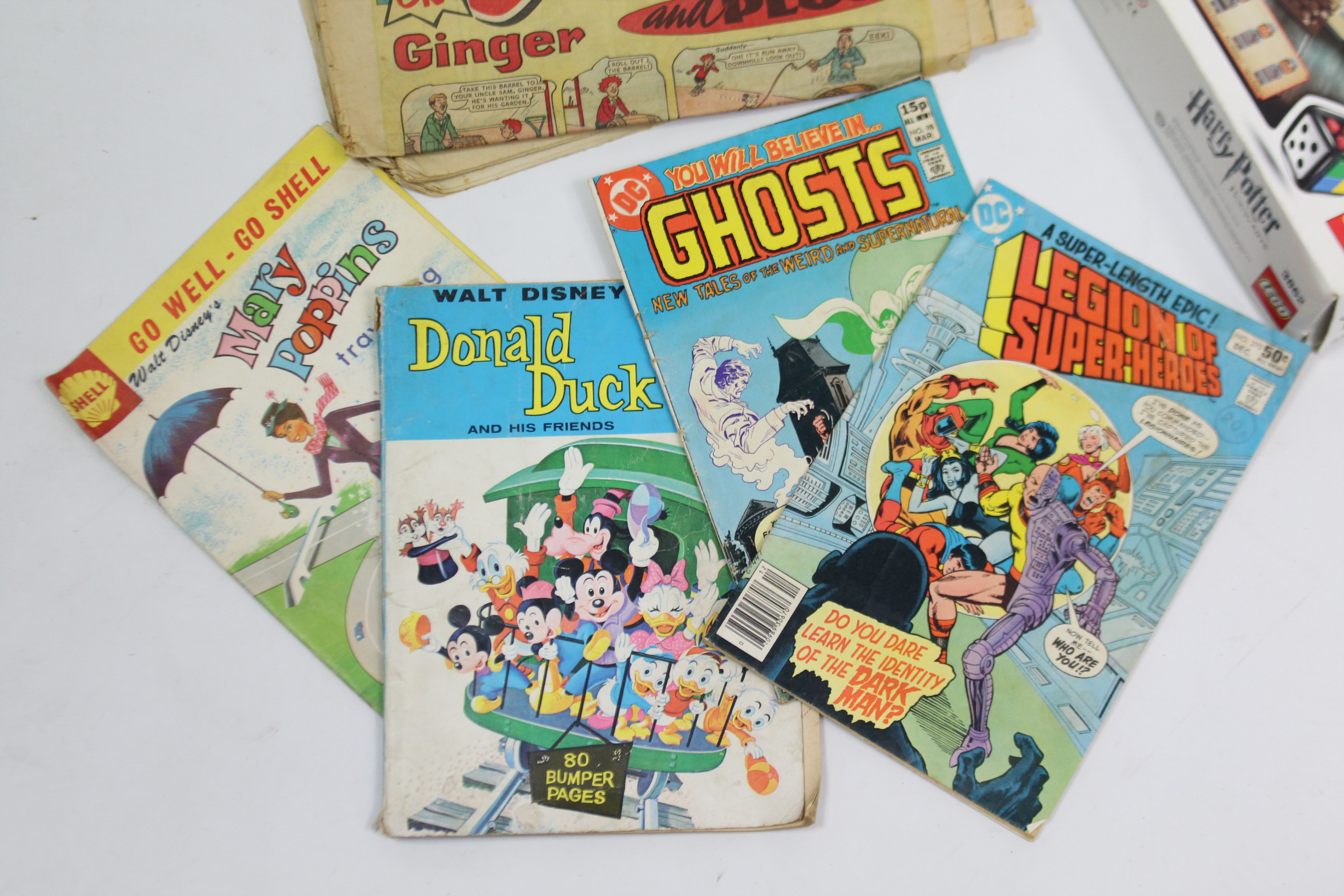 Various children’s comics & toys. - Image 2 of 7