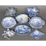 Five early/mid-19th century blue & white leaf-shaped pickle dishes (all but one transfer decorated);