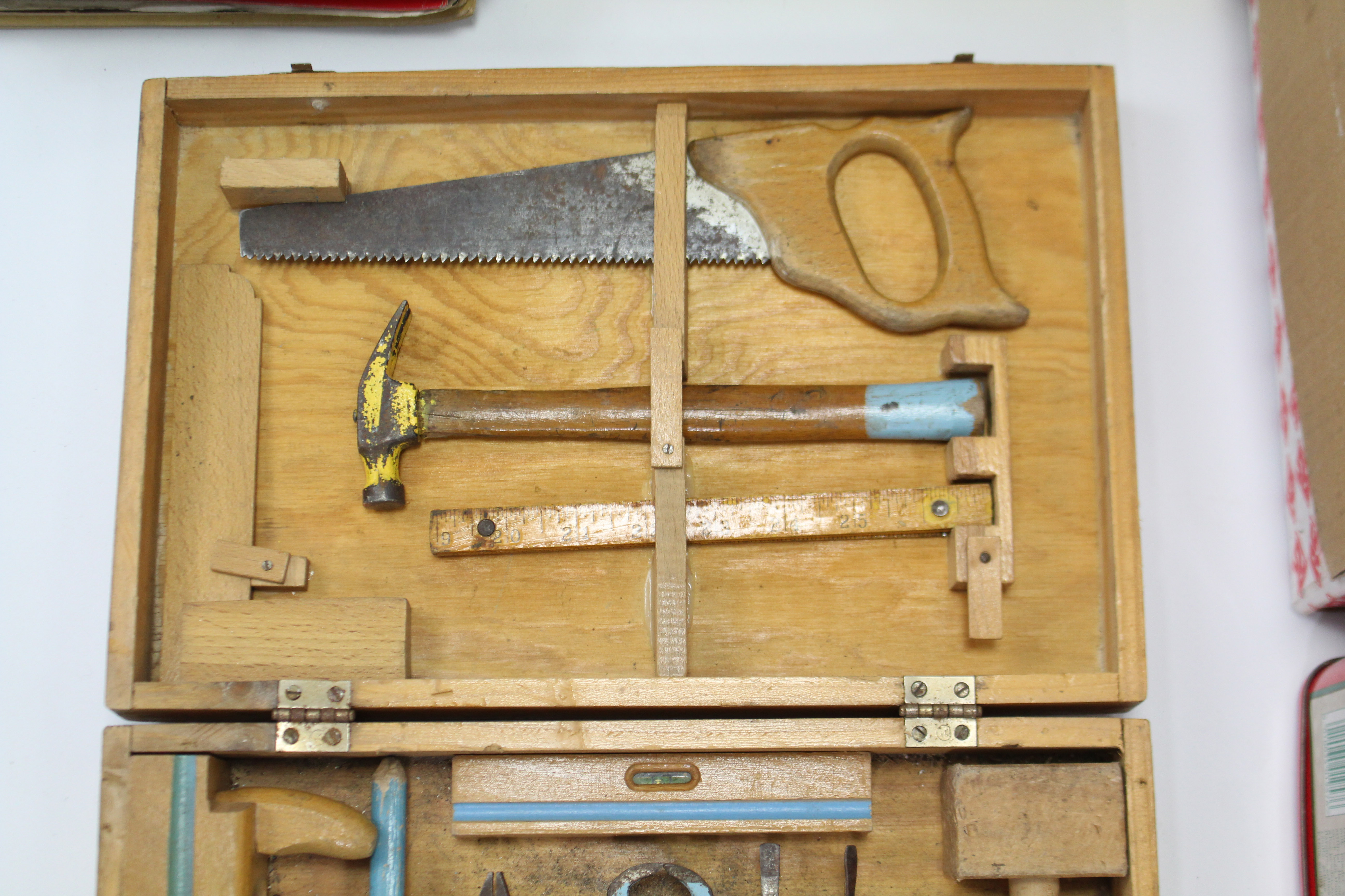 A child’s eleven-piece part tool kit with case; together with various children’s annuals & - Image 3 of 7