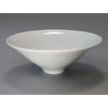 DAVID LEACH (1911-2005). A finely potted porcelain bowl of off-white glaze, with funnel-shaped