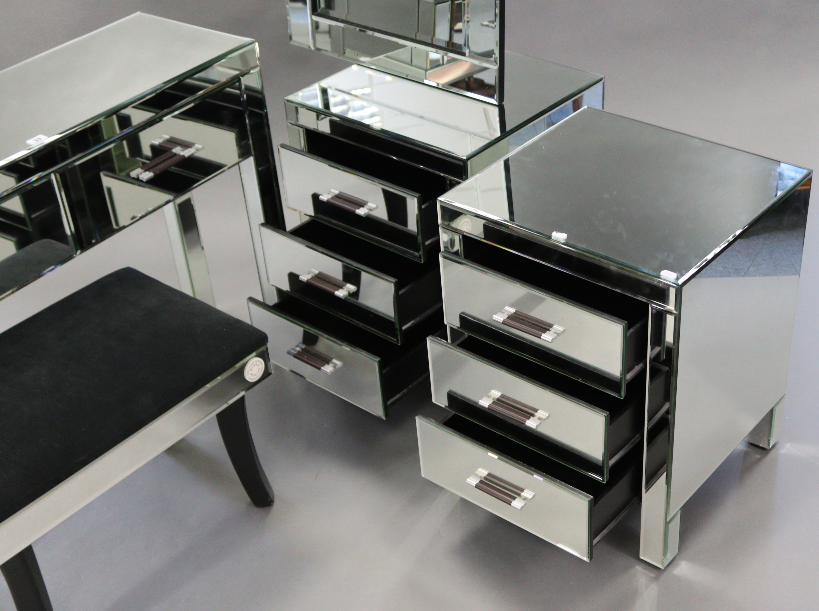 A mirrored four-piece bedroom suite comprising a two-drawer side table, 40½” wide; a pair of three- - Image 7 of 8