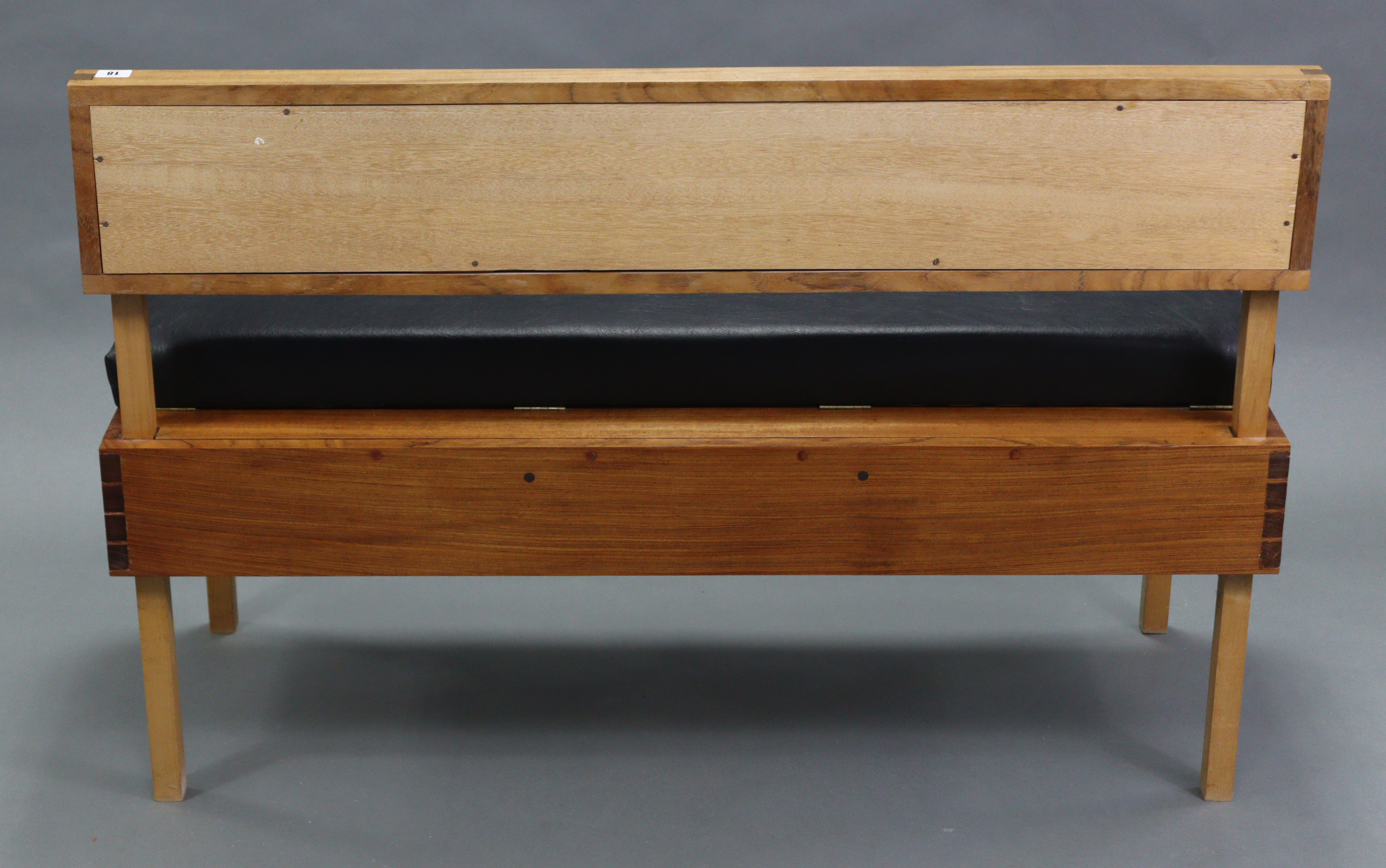 A hardwood box-seat settle, with upholstered black leather cushions set to the back & hinged seat, - Image 4 of 4