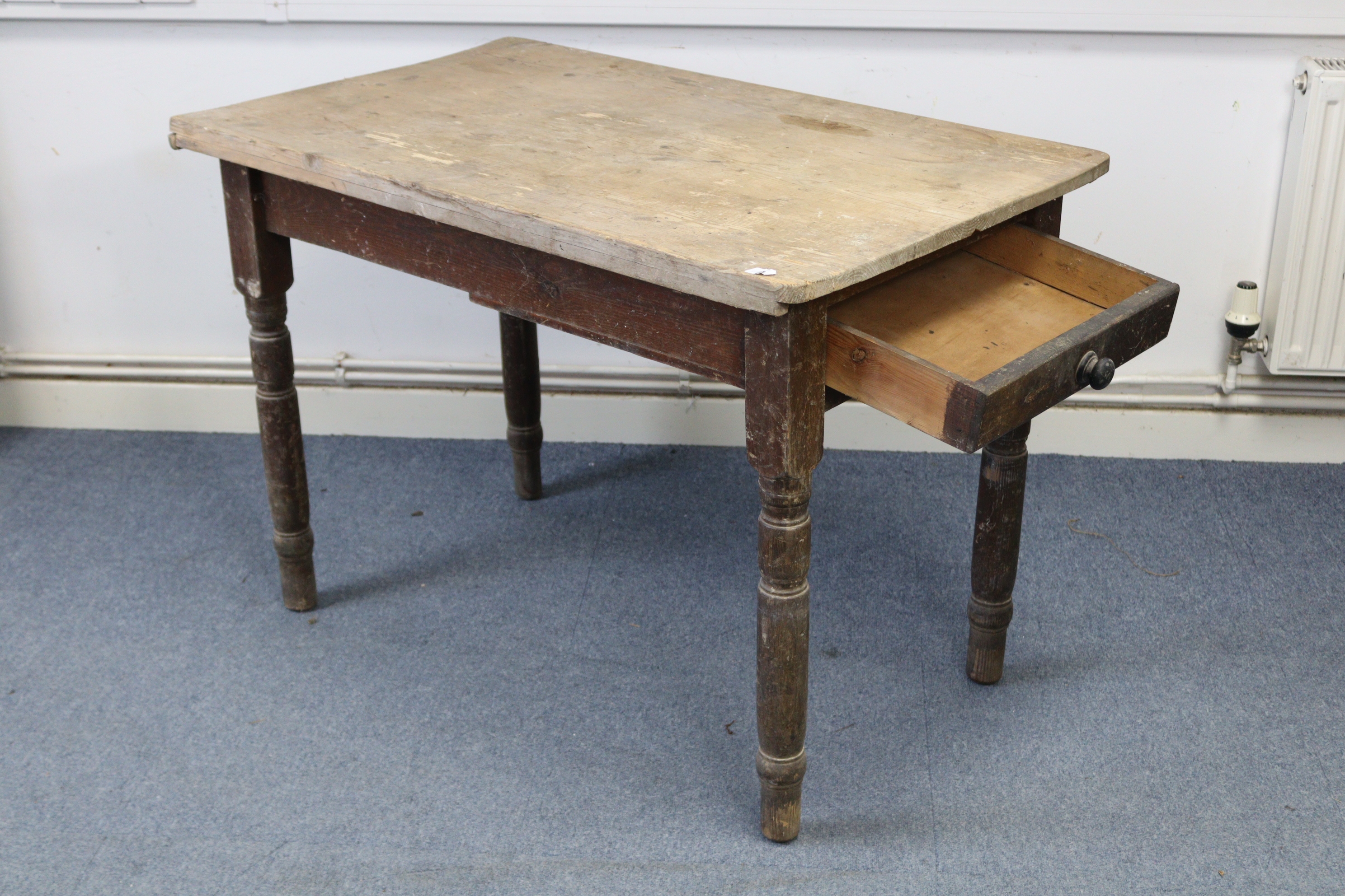 A pine kitchen side table, fitted end drawer & on four turned tapered legs, 25½” x 41½”. - Image 2 of 5