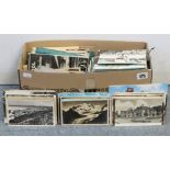 Approximately four hundred loose postcards – early-late 20th century – British & foreign views,