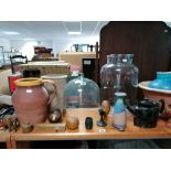 Various items of decorative china, pottery, glassware, etc.