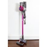 A Dyson “V7 Motorhead” cordless vacuum cleaner with accessories & charger, w.o.