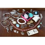 A small quantity of silver jewellery & costume jewellery.