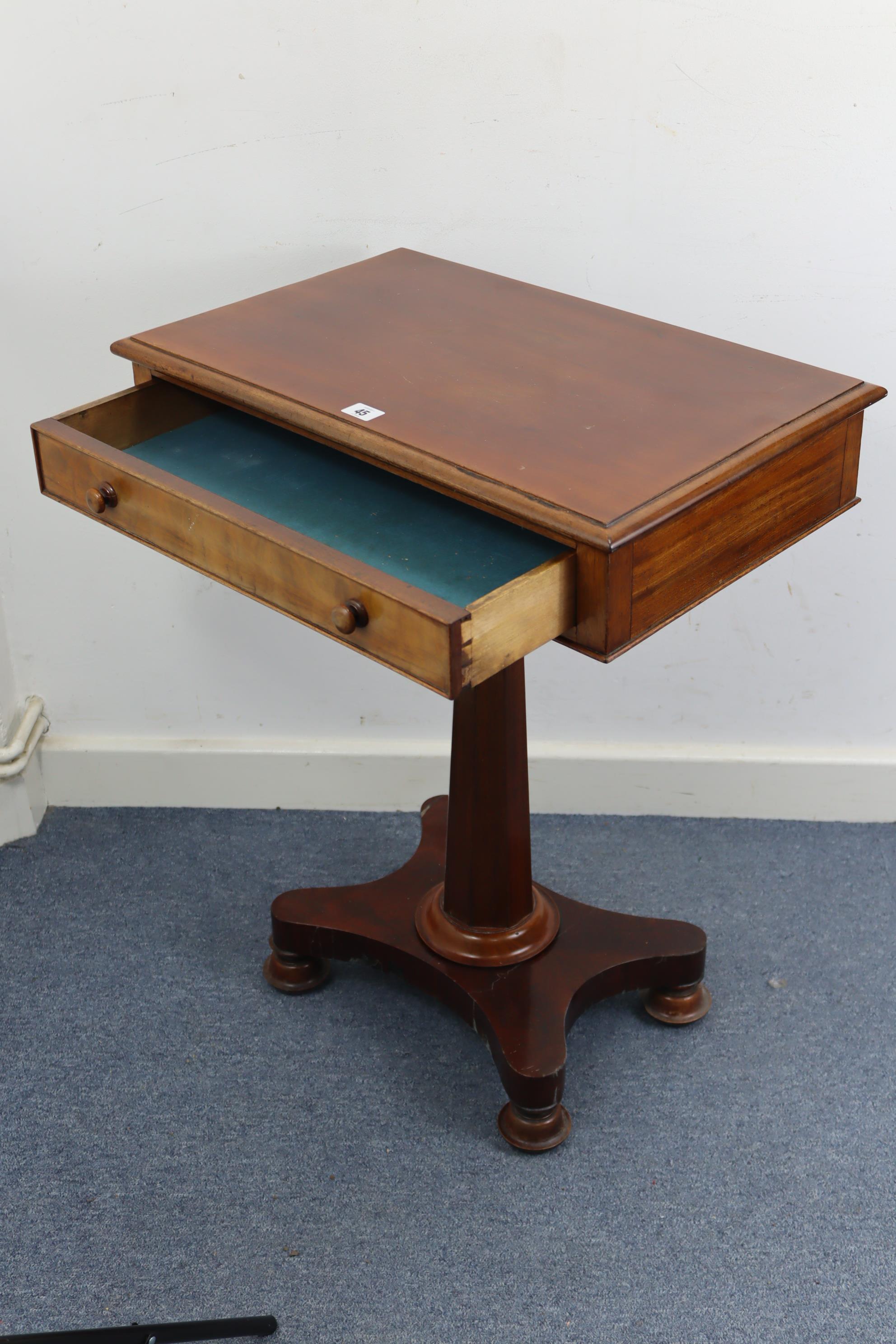 A Victorian mahogany work table, with moulded edge to the rectangular top, fitted frieze drawer & on - Image 3 of 6