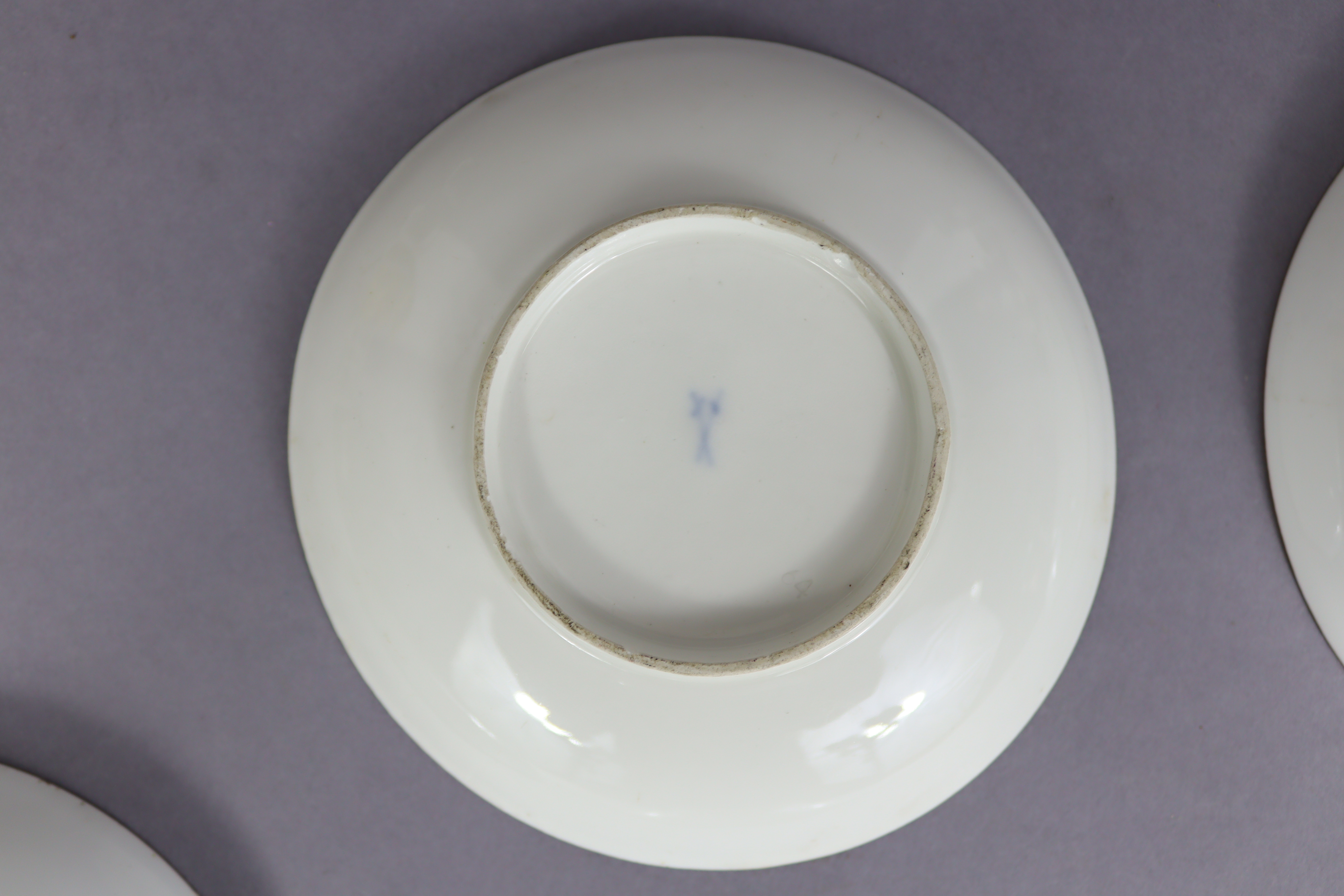 An 18th century Meissen porcelain saucer painted with flower-sprays & with brown rim, 5¼” diam.; a - Image 7 of 9
