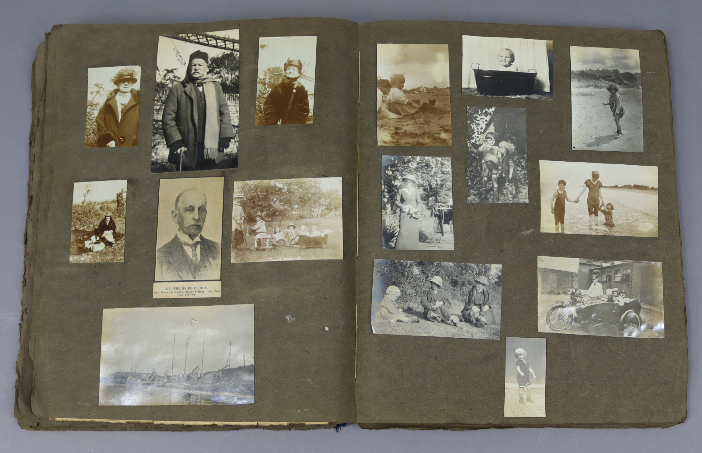 A family photograph album containing numerous photographs; together with various books. - Image 5 of 7