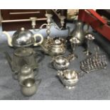 Various items of platedware & metalware.