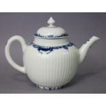 An 18th century Worcester porcelain round teapot & cover of round fluted form, with reeded sides,
