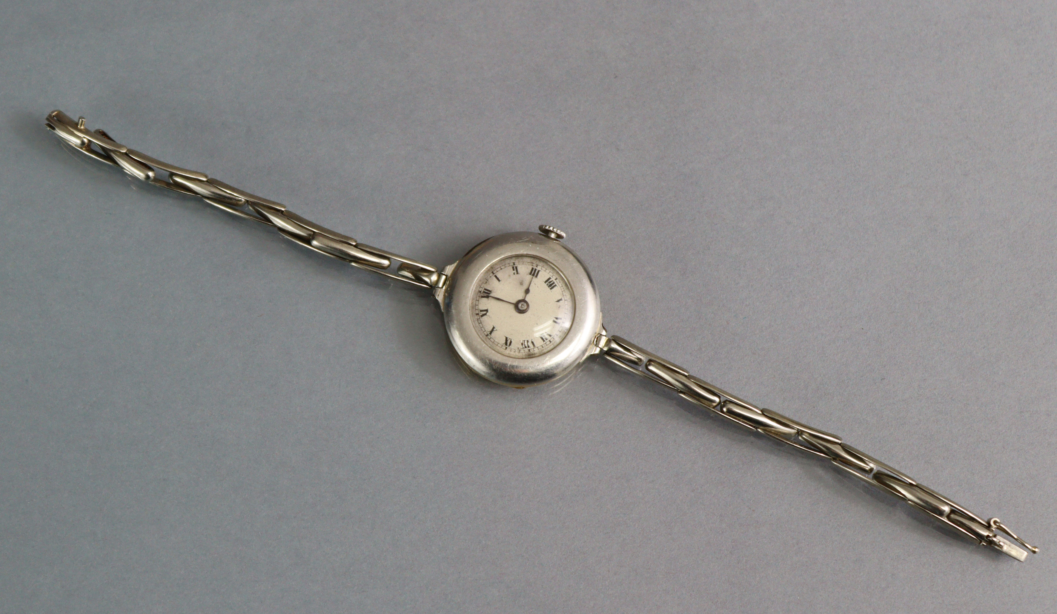 An early 20th century ladies’ wristwatch, the small silvered circular dial with black roman - Image 3 of 4