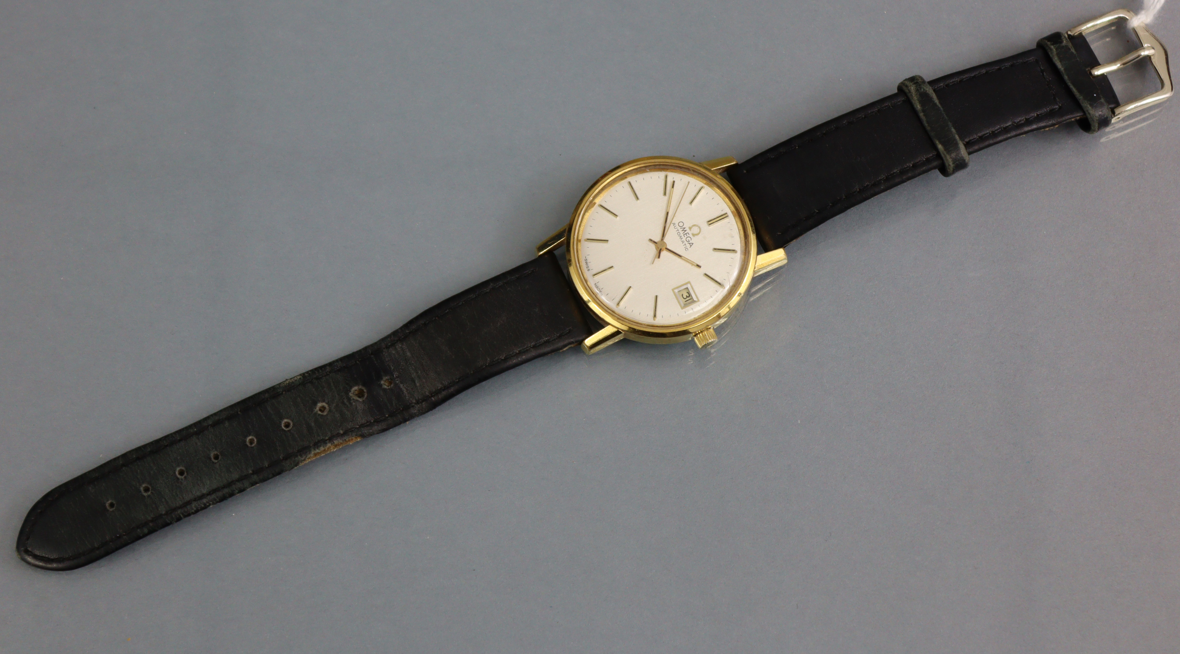 An Omega Automatic gent’ wristwatch, the circular silvered dial with gilt baton numerals, date - Image 5 of 6