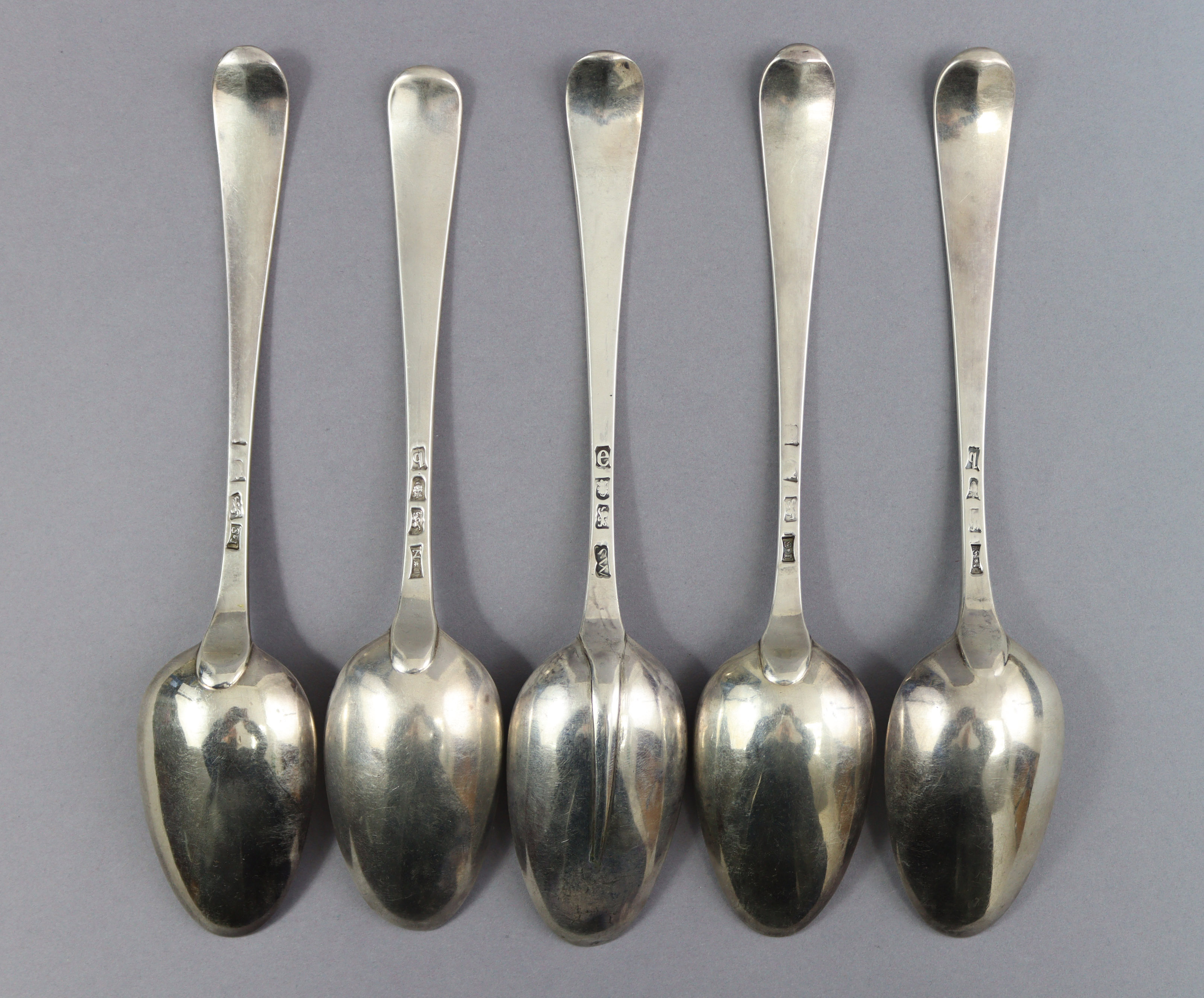 Eight George III silver Old English Bead pattern table spoons; London 1777 by Thos. Northcote, two - Image 7 of 7