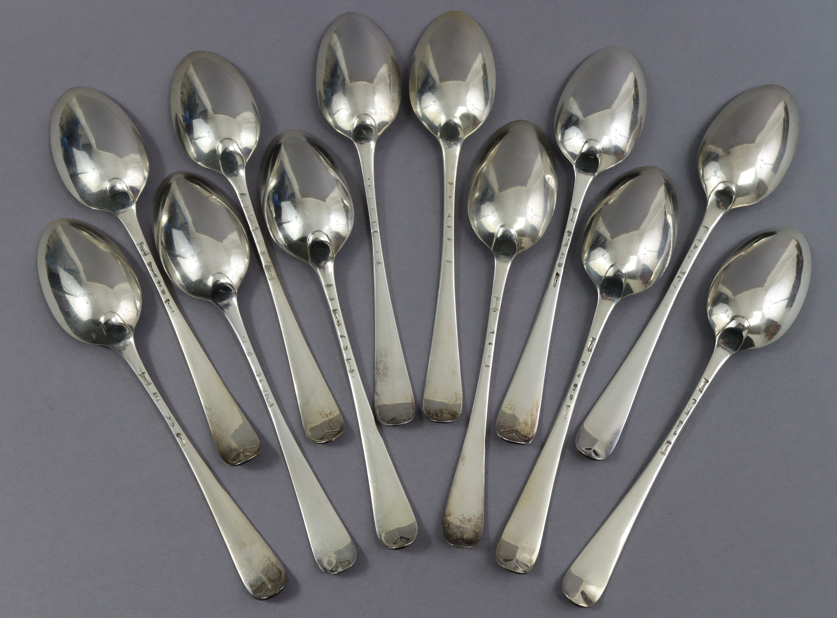 Twelve George III silver Old English Bead pattern dessert spoons by George Smith III; London 1778 ( - Image 3 of 3