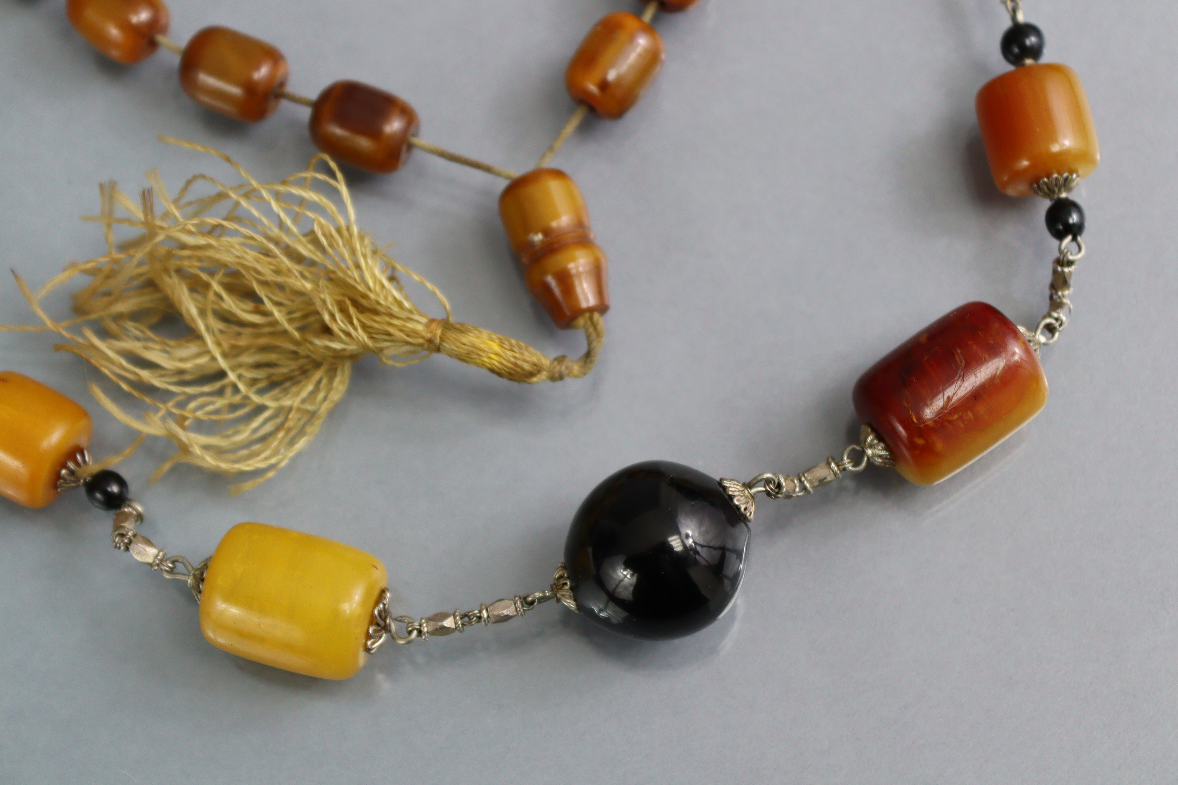 Two amber bead necklaces. - Image 3 of 3