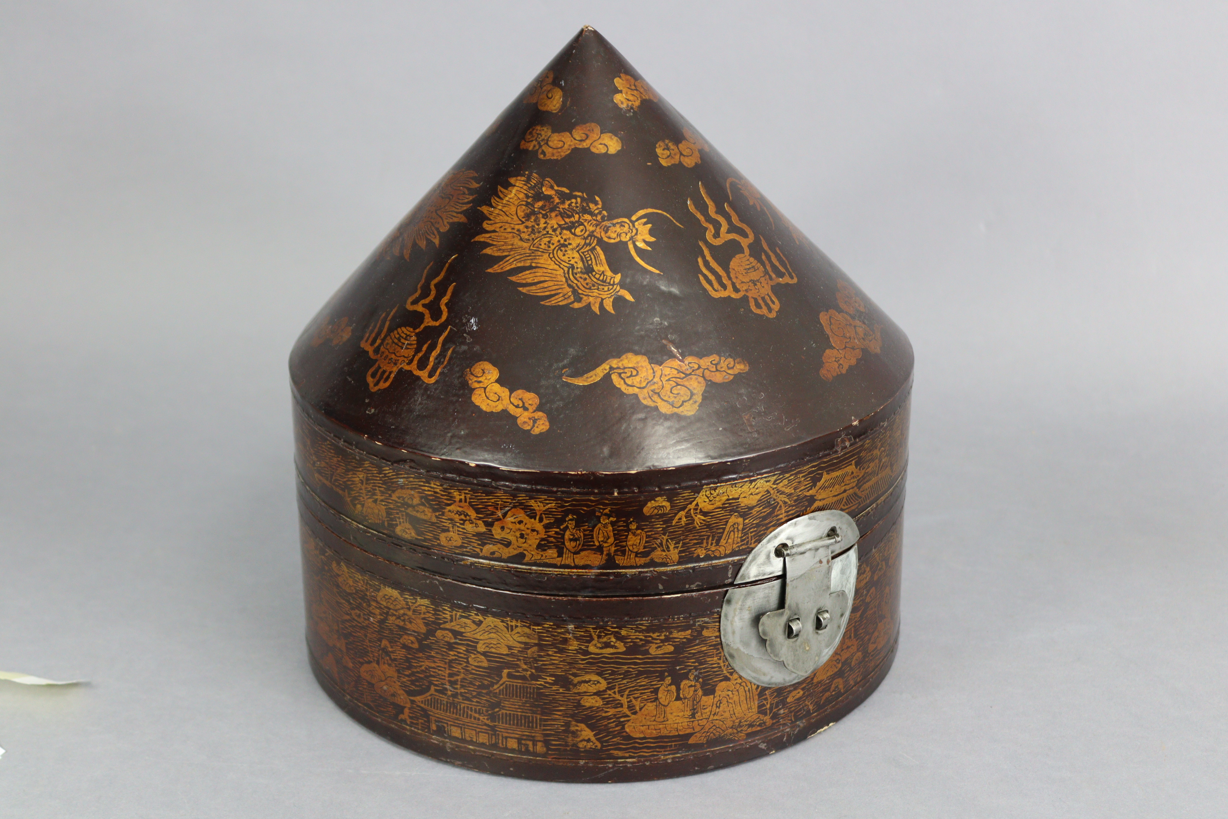 An early/mid 20th century Chinese black & gold lacquered hat box decorated with dragons chasing - Image 2 of 7