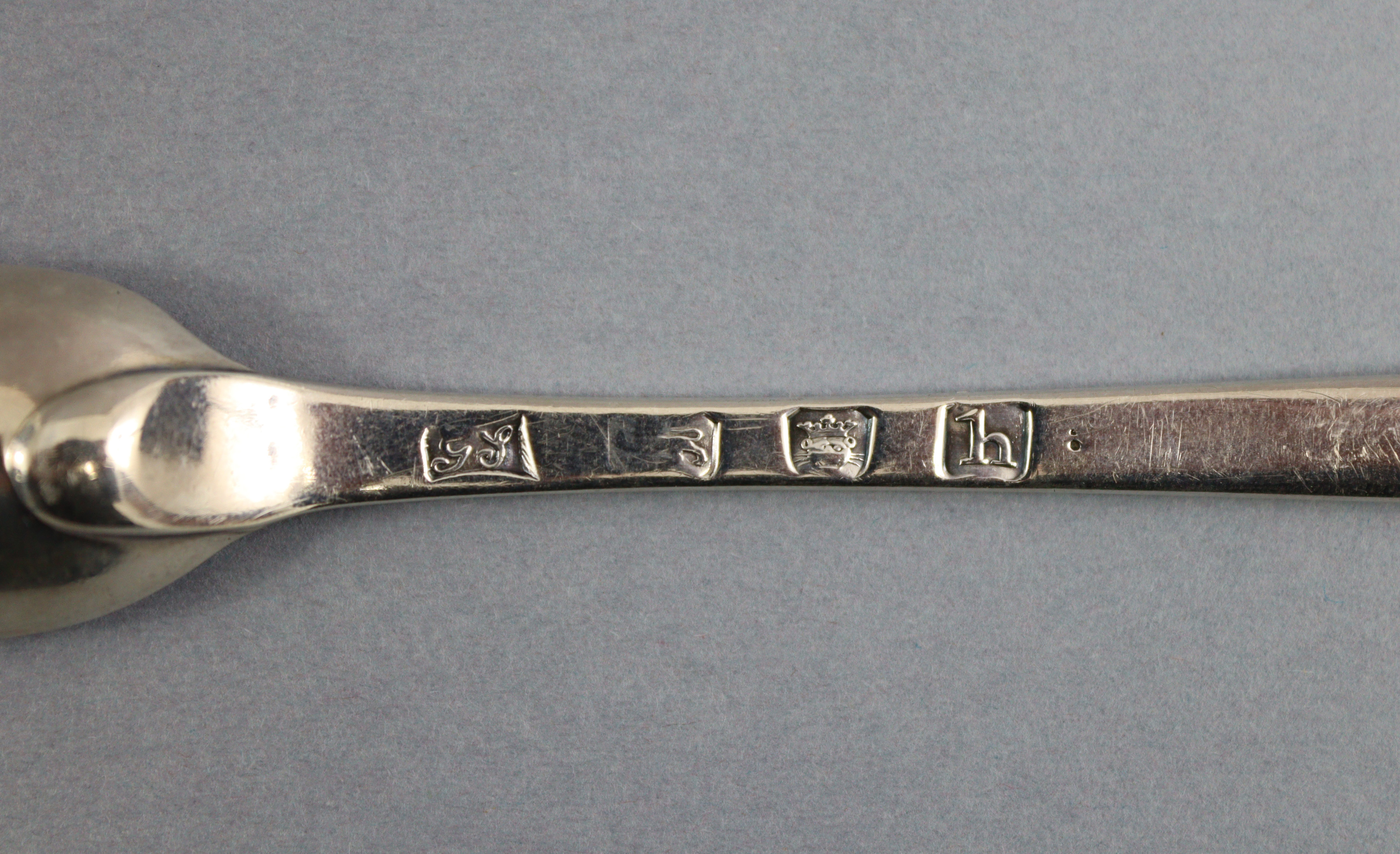 A George III silver Bead pattern double-ended marrow scoop, 8¾” long; London 1783, by George Smith - Image 3 of 4