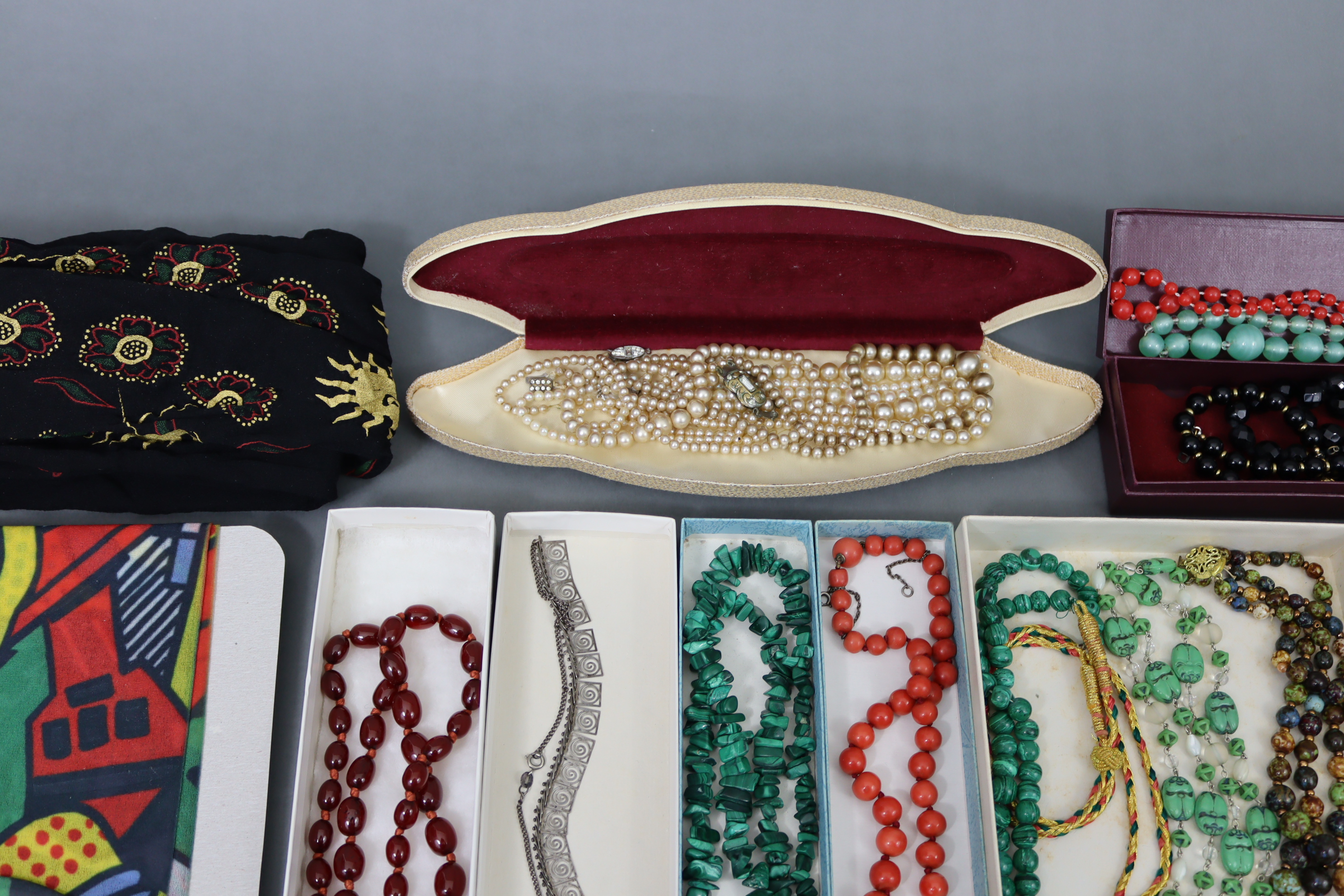Various items of Victorian & later costume jewellery; & two pairs of Mary Quant tights. - Image 4 of 8
