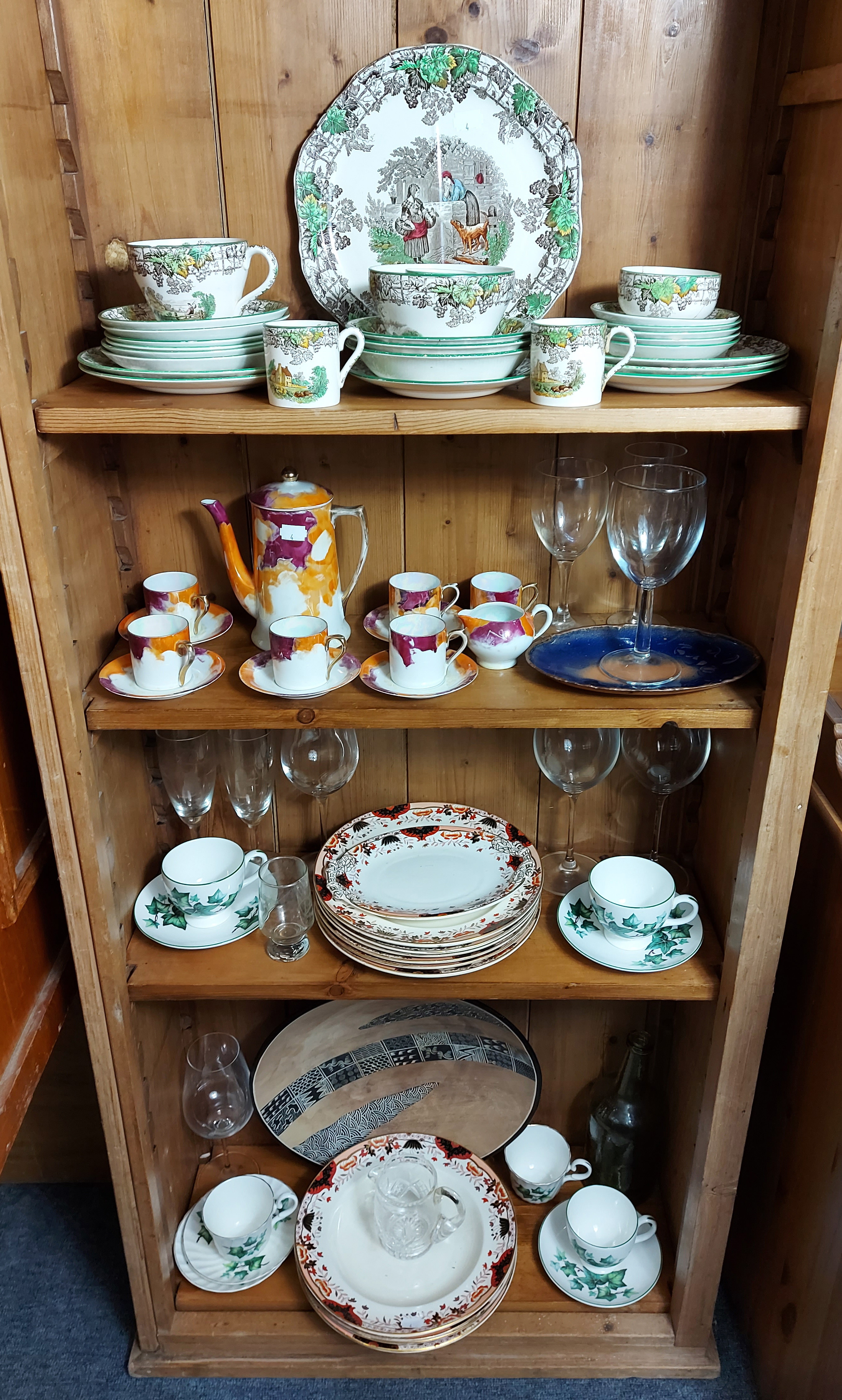 Various items of decorative china, pottery, & glassware.