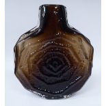 A Whitefriars cinnamon coloured glass 'Banjo' vase,