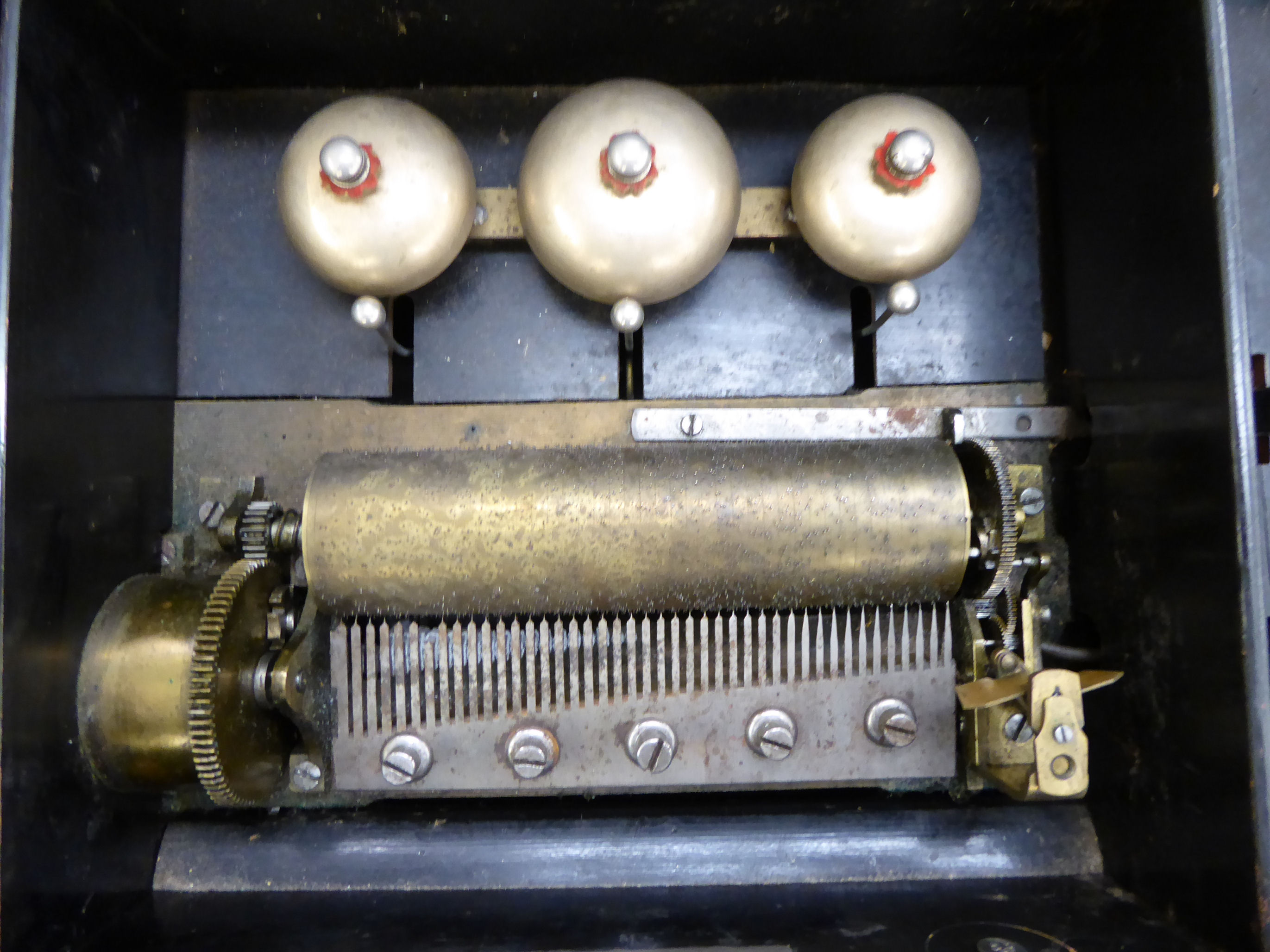 A late Victorian crossbanded walnut and rosewood finished music box with straight sides and a - Image 2 of 4