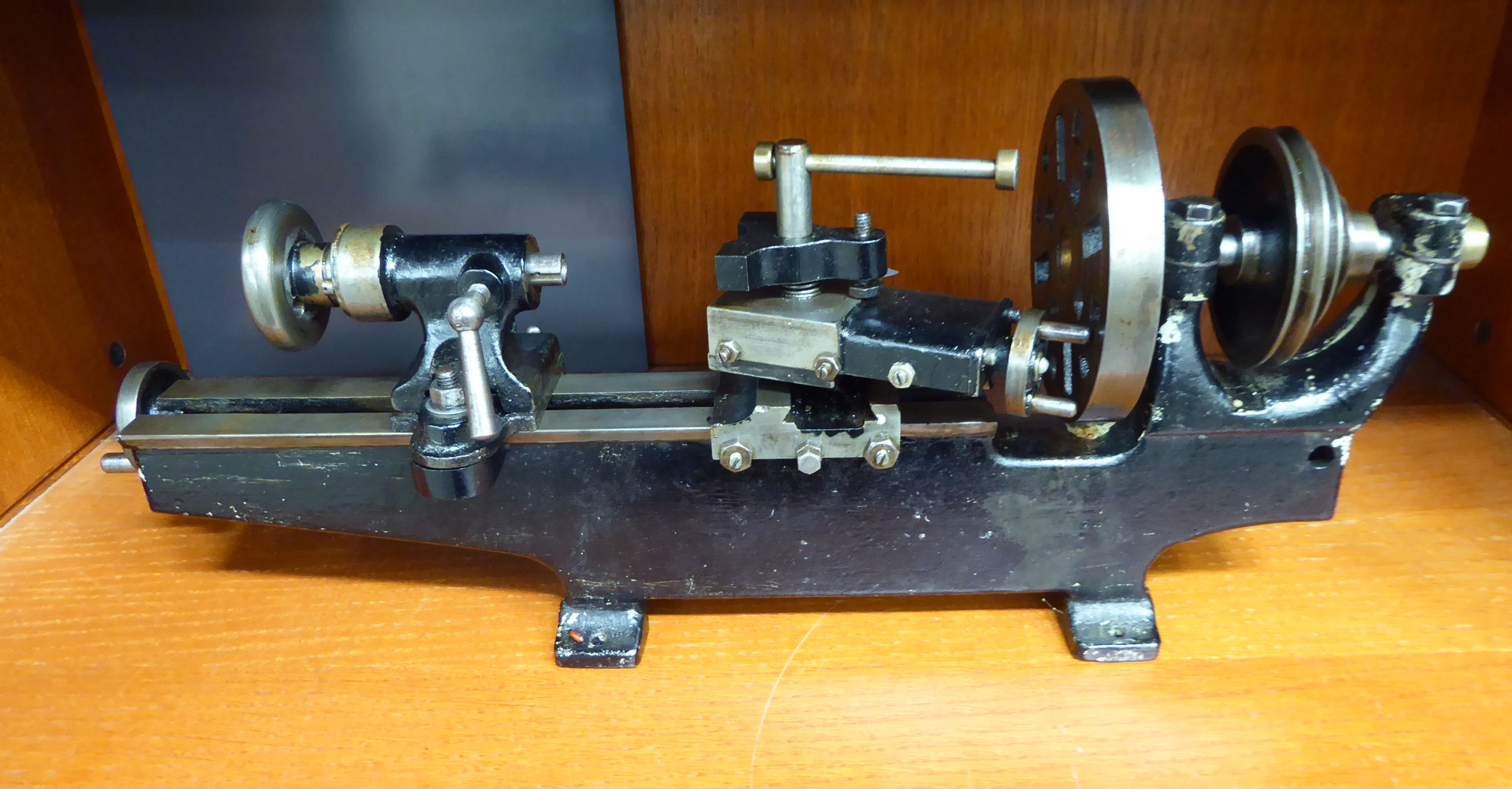 A watchmaker's bench lathe SR