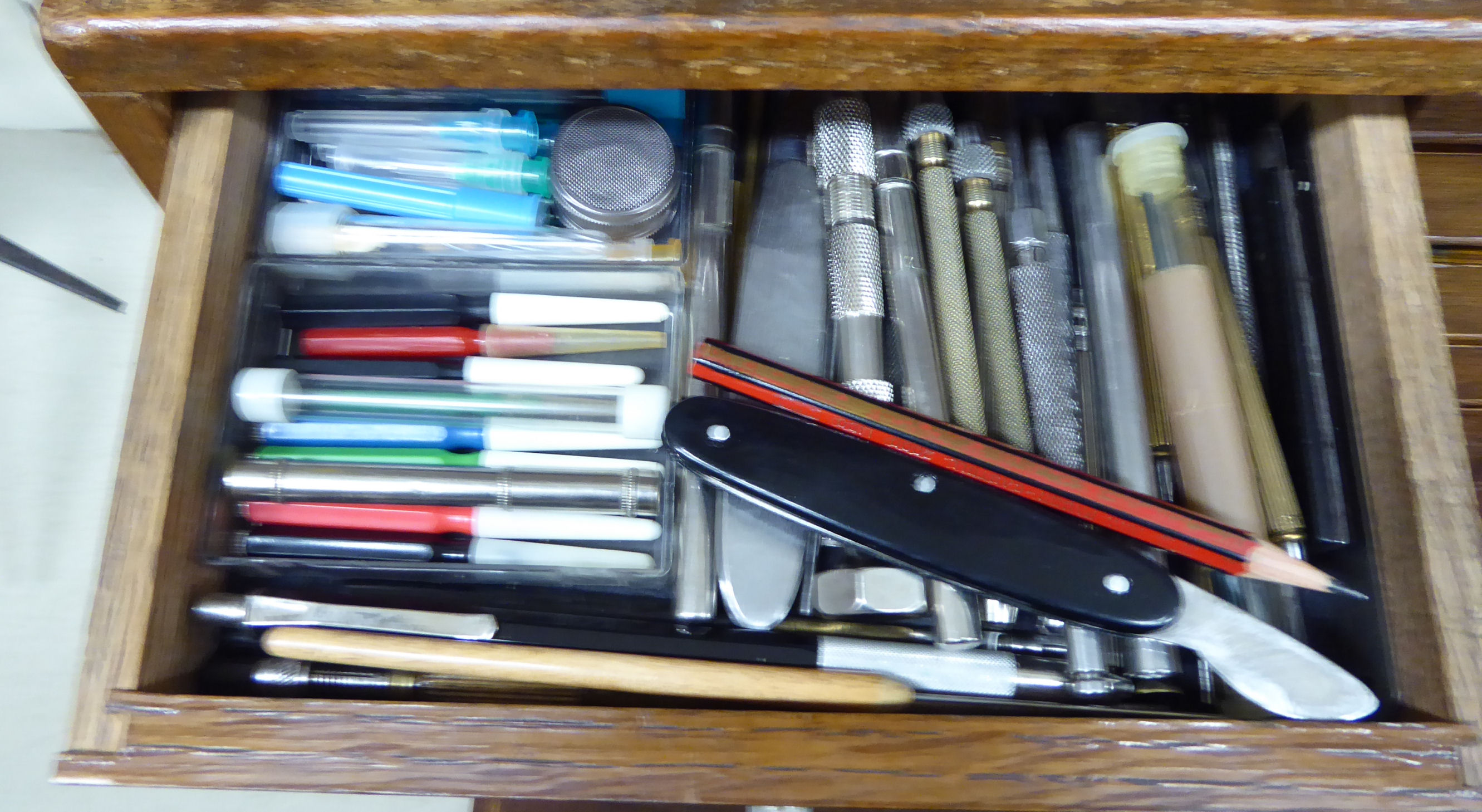 Watch makers/repairers tools and accessories, - Image 3 of 10