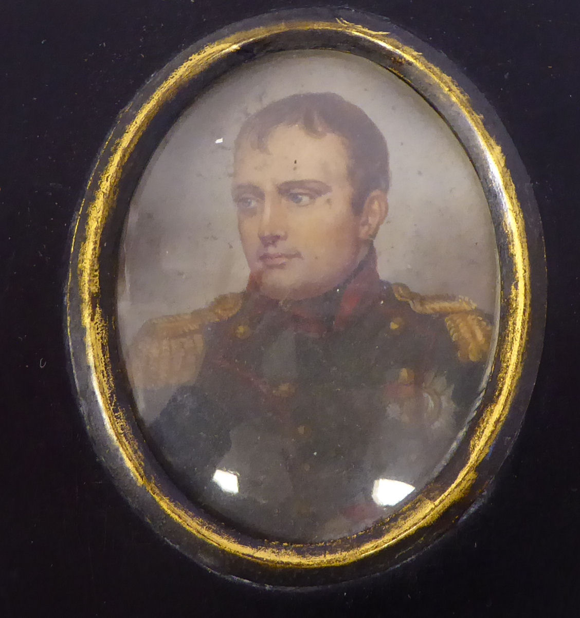 An early 19thC oval head and shoulders portrait miniature, - Image 2 of 3