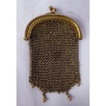 A late Victorian 9ct gold framed chain mail sovereign purse with a crossover clasp and pendant ring