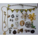 Items of personal ornament: to include a 9ct gold lady's wristwatch (case only) 11